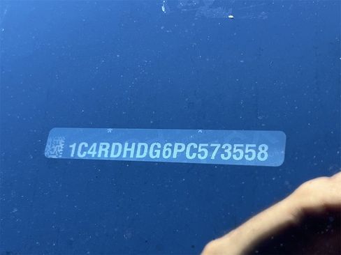 Used 2023 Dodge Durango GT image 13