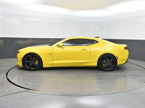 Used 2017 Chevrolet Camaro LT image 2