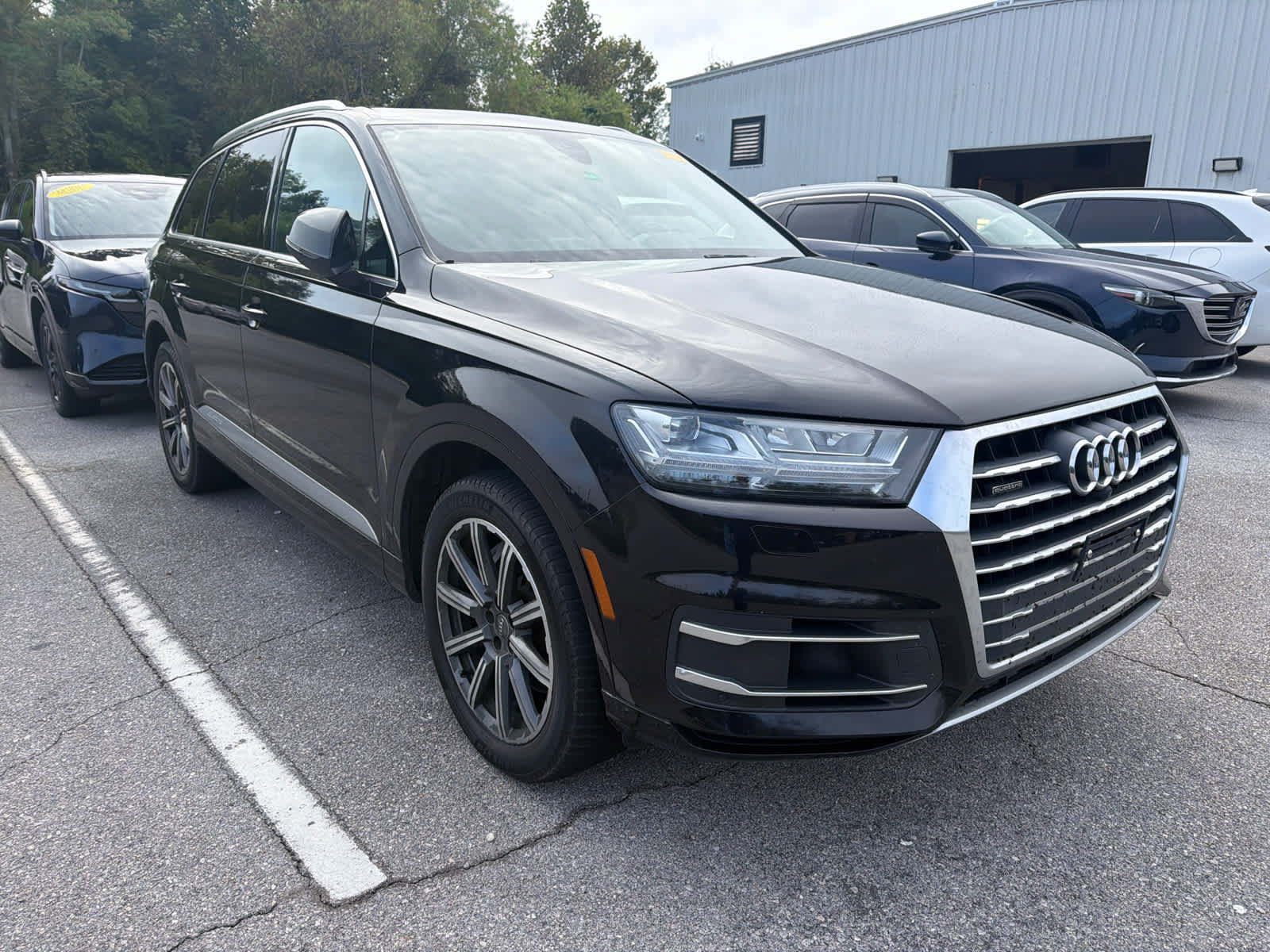 Used 2017 Audi Q7 3.0T Prestige AWD/4WD image 2