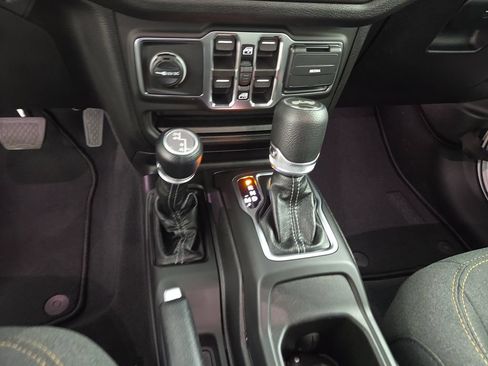 Used 2026 Jeep Wrangler Unlimited Sport AWD/4WD image 21