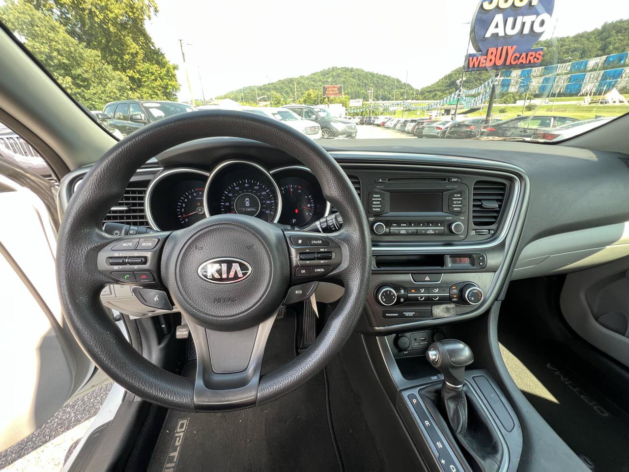 Used 2015 Kia Optima LX FWD image 18