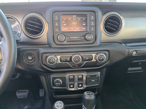 Used 2020 Jeep Wrangler Sport image 19