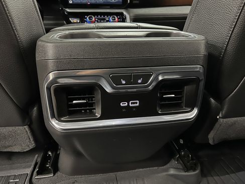 Used 2023 GMC Sierra 1500 Denali image 13