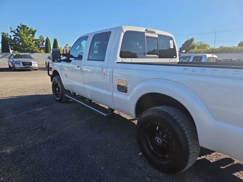 Used 2016 Ford F250 Platinum AWD/4WD image 2