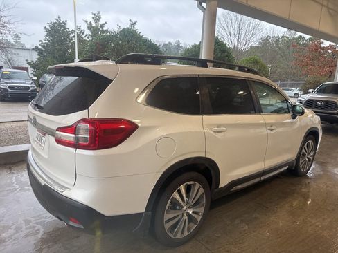 Used 2019 Subaru Ascent Limited w/ Popular Package #2 image 3