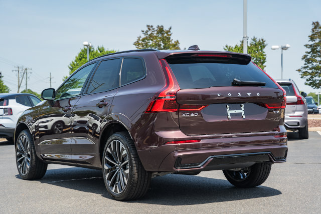 New 2026 Volvo XC60 T8 Ultra w/ Protection Package Premier AWD/4WD image 5