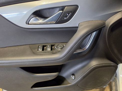 Used 2021 Chevrolet Blazer LT FWD image 5