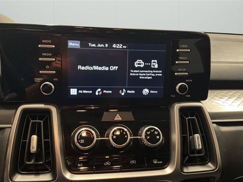 Used 2022 Kia Sorento LX AWD/4WD image 16