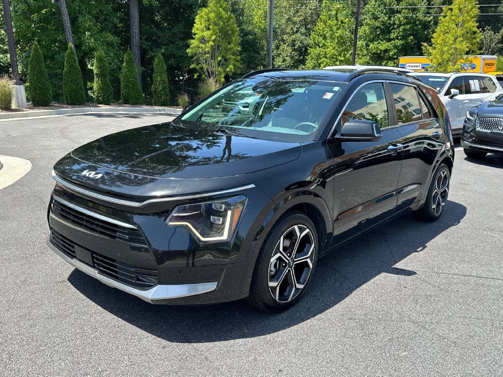 Used 2023 Kia Niro SX Touring FWD image 3