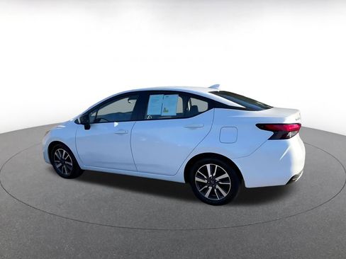 Used 2025 Nissan Versa SV image 10