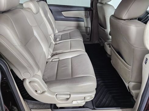 Used 2011 Honda Odyssey EX-L image 17