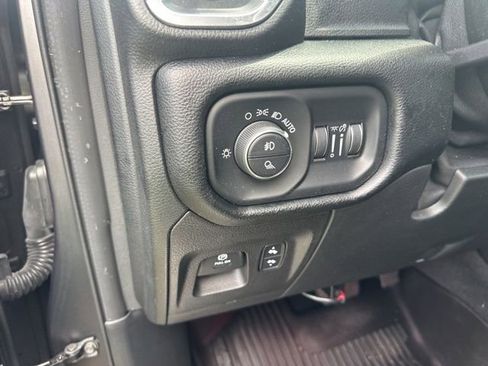 Used 2021 RAM 1500 Laramie AWD/4WD image 16