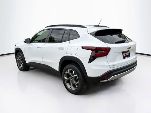 New 2026 Chevrolet Trax LT FWD image 8