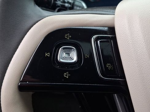 Used 2024 Lincoln Corsair AWD w/ Equipment Group 101A image 20