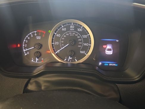 Used 2021 Toyota Corolla LE FWD image 13