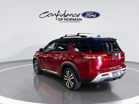 Used 2023 Nissan Pathfinder Platinum w/ Lighting Package (N92) AWD/4WD image 6