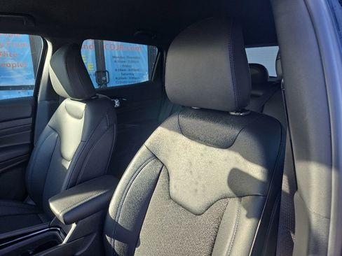 New 2026 Jeep Compass Latitude AWD/4WD image 31