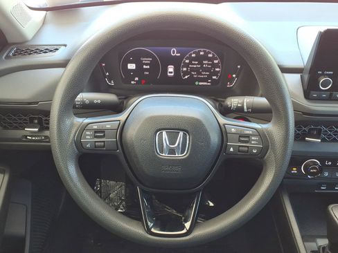 Certified 2025 Honda Accord SE image 23