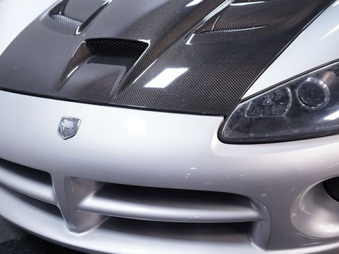 Used 2005 Dodge Viper SRT-10 image 17