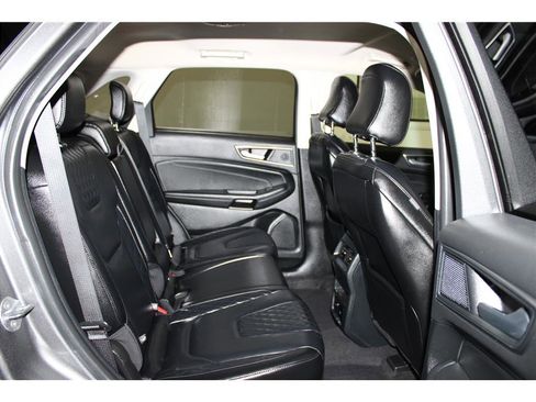 Used 2024 Ford Edge Titanium image 21
