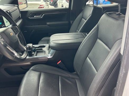 Used 2024 Chevrolet Silverado 1500 LTZ image 10