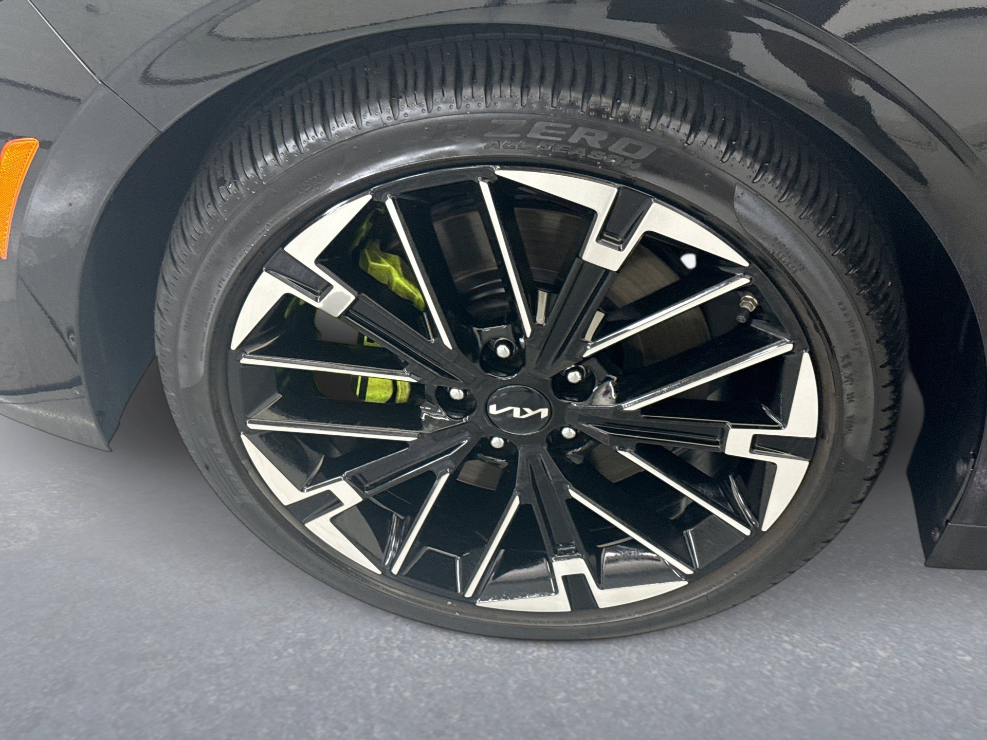 Used 2025 Kia K5 GT FWD image 26