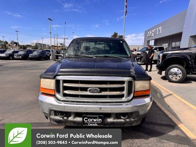 Used 2001 Ford F250 2WD SuperCab Super Duty image 3