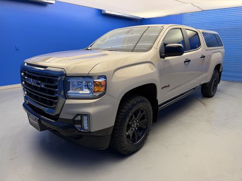 Used 2022 GMC Canyon AT4 AWD/4WD image 4