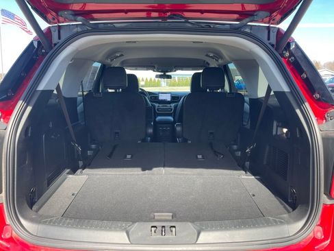 Used 2023 Ford Explorer XLT w/ Equipment Group 202A image 27