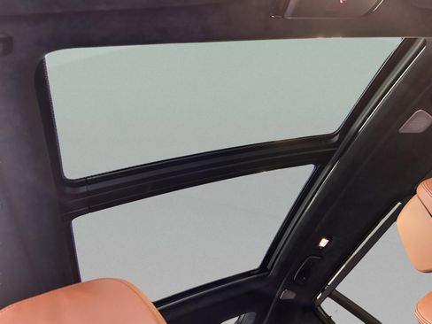 New 2026 BMW ALPINA XB7 AWD/4WD image 6
