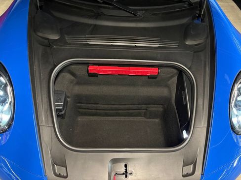 Certified 2025 Porsche 911 Carrera GTS RWD image 28