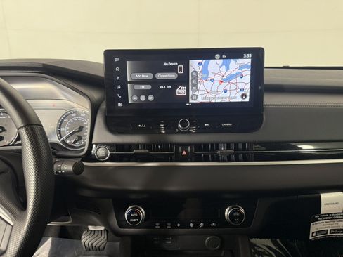 Used 2026 Mitsubishi Outlander ES FWD image 19