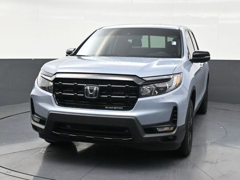 Used 2025 Honda Ridgeline Black Edition image 8
