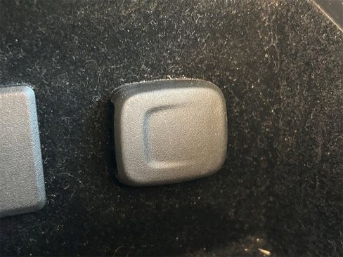 Used 2020 Cadillac XT4 Luxury image 31