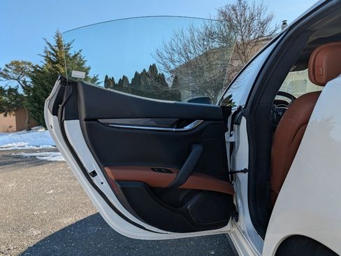 Used 2019 Maserati Ghibli S Q4 image 10