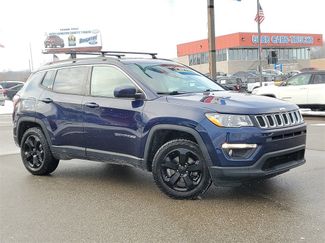 Used 2018 Jeep Compass Latitude w/ Cold Weather Group video 1