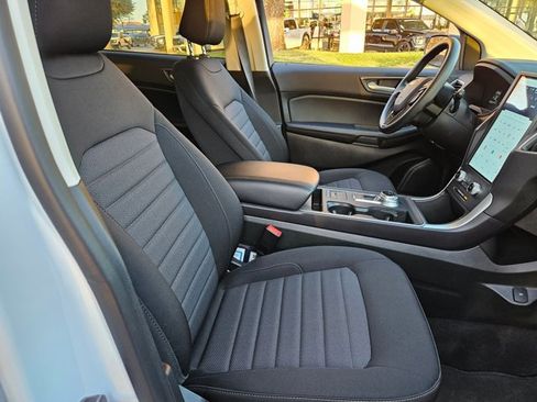 Used 2024 Ford Edge SE image 22