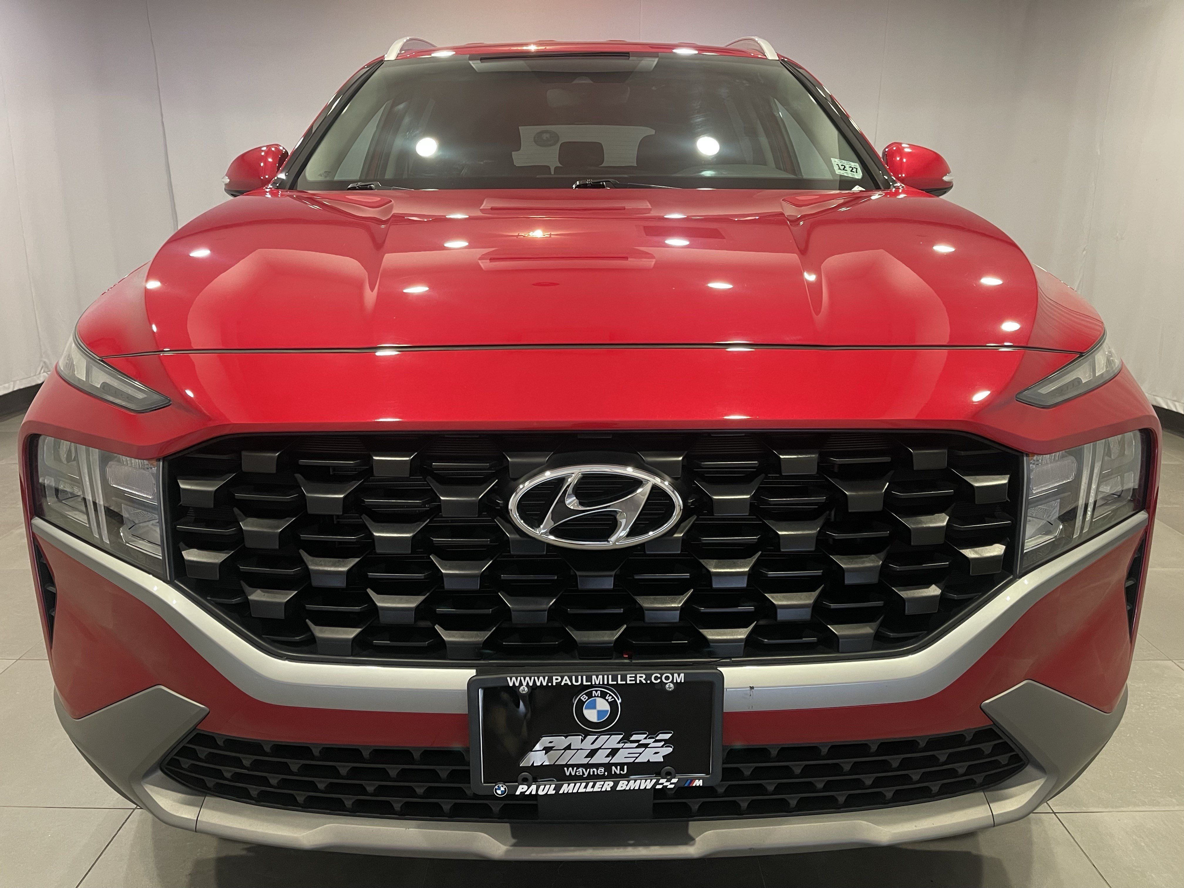 Used 2023 Hyundai Santa Fe SEL AWD/4WD image 2