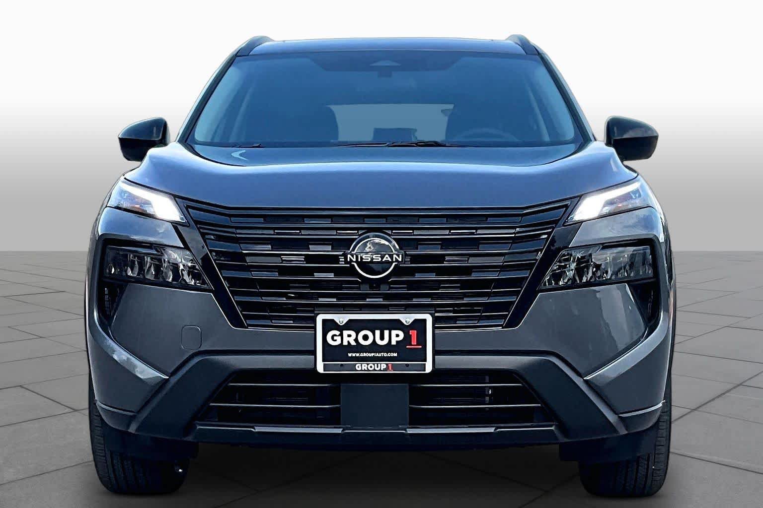New 2027 Nissan Rogue Dark Armor FWD image 3