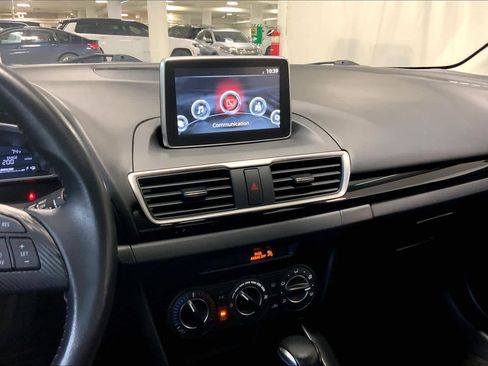 Used 2016 MAZDA MAZDA3 i Touring image 6