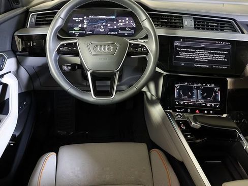 Used 2024 Audi Q8 e-tron Prestige w/ Prestige Package AWD/4WD image 3