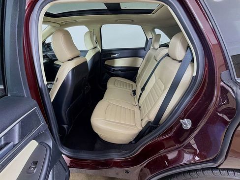 Used 2022 Ford Edge SEL w/ Convenience Package image 23