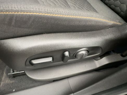 Certified 2021 Chevrolet Equinox LT image 14