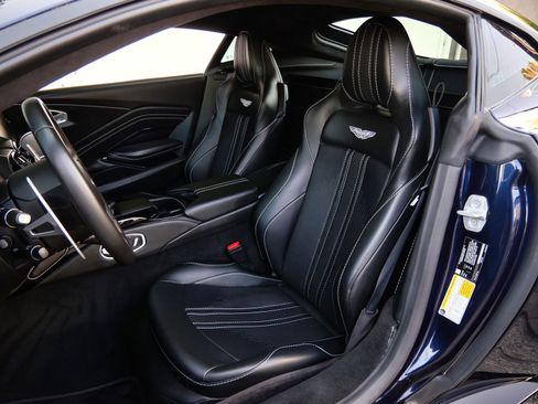 Used 2020 Aston Martin V8 Vantage Coupe RWD image 22