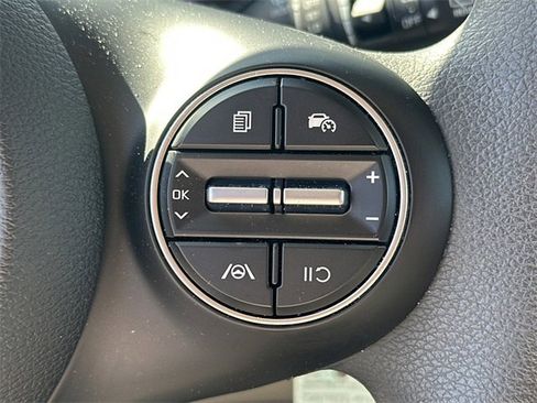 Certified 2025 Kia Soul LX w/ LX Technology Package image 21