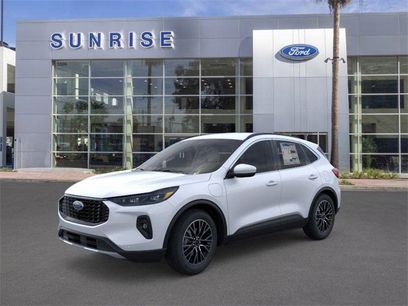 New 2025 Ford Escape SE w/ PHEV Premium Package