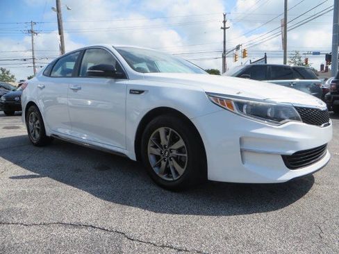 Used 2017 Kia Optima LX w/ Value Package FWD image 1