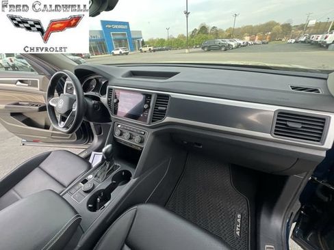 Used 2021 Volkswagen Atlas SE image 28