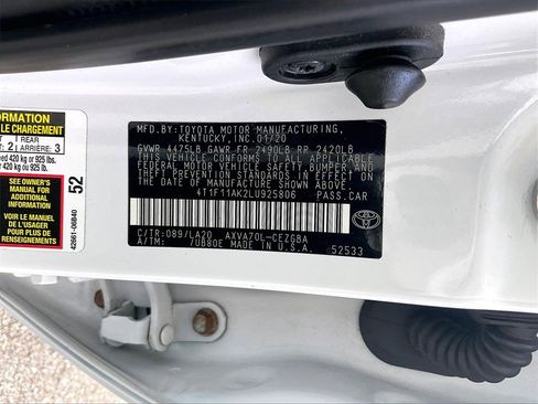 Used 2020 Toyota Camry XLE image 31