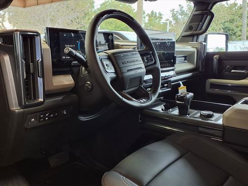 Used 2026 GMC Hummer EV 4x4 Crew Cab image 10